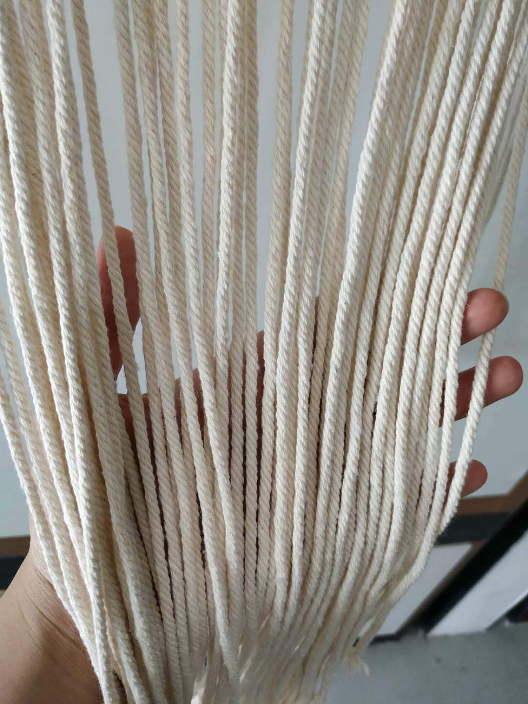 Macrame Wall Hanging - Boho Chic Woven Tapestry for Apartment Dorm Room Home Decor